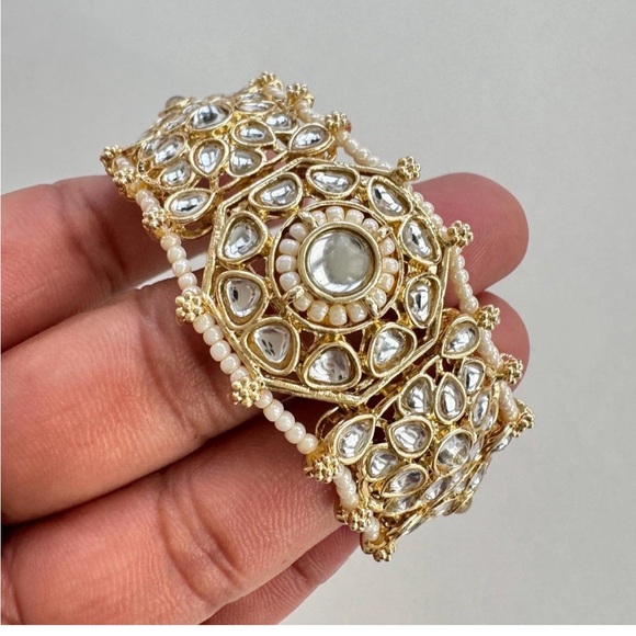 LOT OF THIRTEEN Tikka Ear Ring Necklace Bracelet Indian Etsy Mirraw GOLD PEACH - Picture 2 of 15